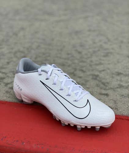 Nike Untouchable Speed 3 - Size 9 white