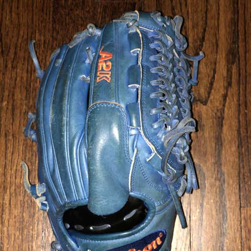 Blue High School/College Pitcher's A2K 11.75" Baseball Glove