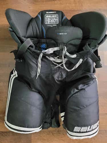 Black Used Senior Medium Bauer NEXUS 9000 Hockey Pants