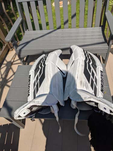 White Used Intermediate 31" Vaughn Velocity VE8 Goalie Leg Pads