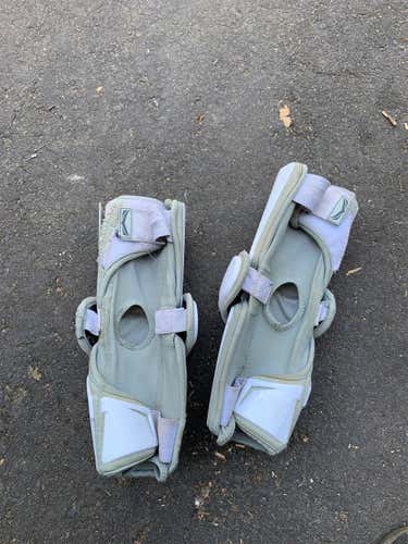 Used Large Under Armour Revenant Arm Pads