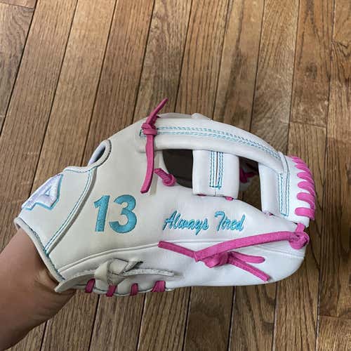 Used Right Hand Throw 574 11.5" Baseball Glove