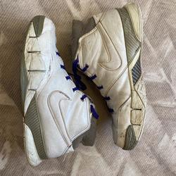 White Men's Size 10 (Women's 11) Nike Shoes