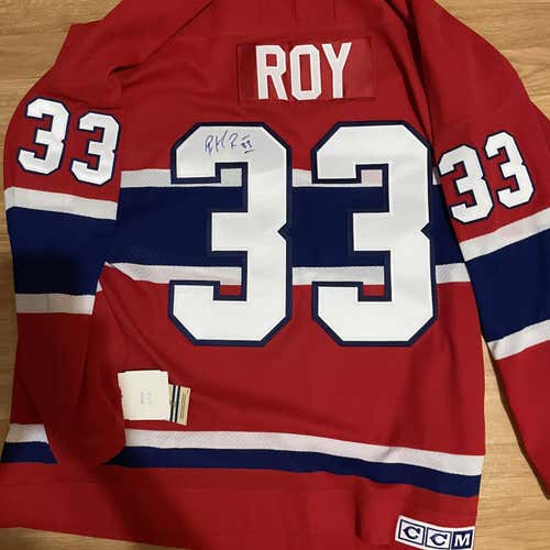 Vintage CCM Autographed Patrick Roy Montreal Canadiens Red NHL Hockey Jersey L