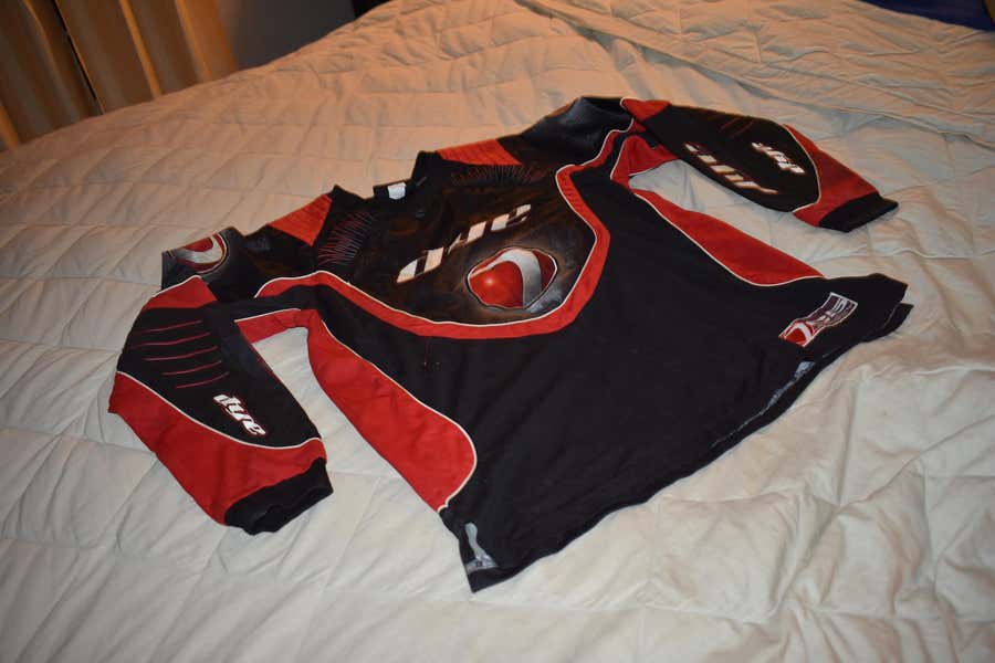Dye Core Division C5 Jersey, Red/Black, Adult Large | SidelineSwap