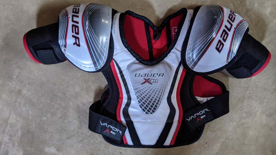 Used Junior Small Bauer vapor x20 Shoulder Pads