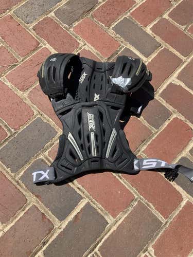 Used Large STX G22 Shoulder Pads