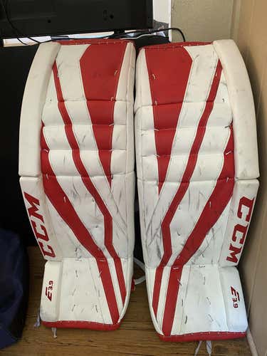White & Red Used Senior 35" CCM Regular Extreme Flex 3.9 Goalie Full Set