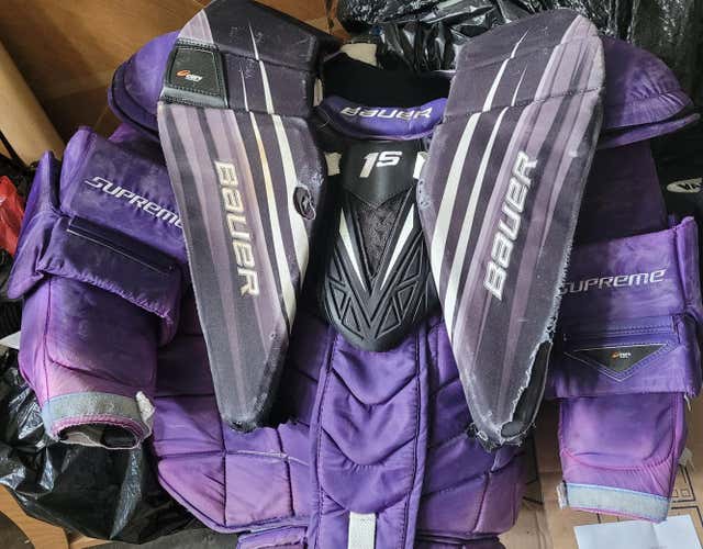 Used Senior XL Bauer 1s Goalie Chest Protector Pro Stock