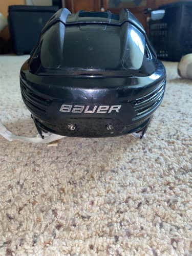 Black New Medium Bauer Re-Akt 200  Helmet