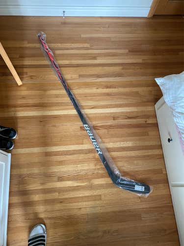 Senior Left Hand Vapor FlyLite Hockey Stick