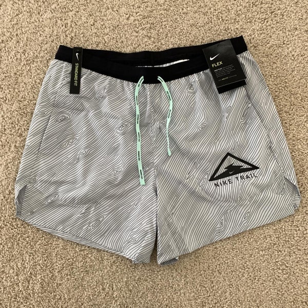 Nike Flex Stride 5" Trail Running Reflective Shorts CQ7949 488 Medium $55