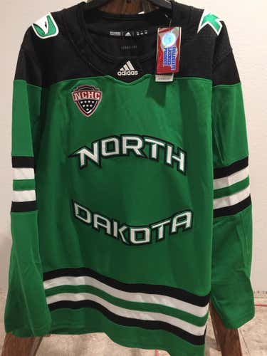 New  NCAA ADIDAS North Dakota Hockey Player Jersey  SIZE 56 Adult