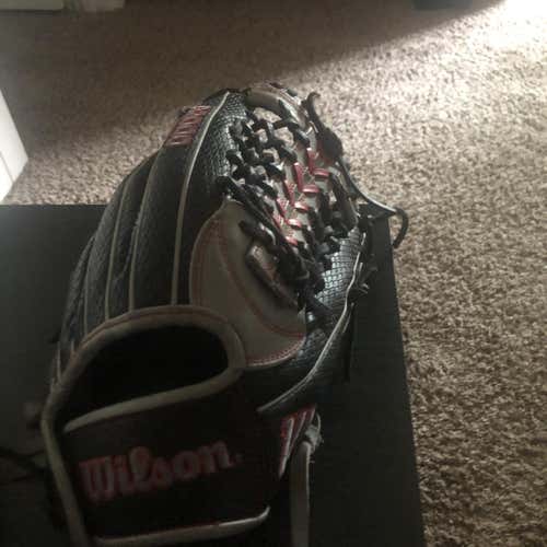 New Right Hand Throw A2000 12.25" Baseball Glove