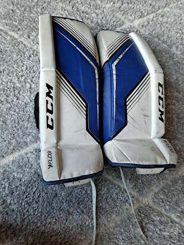 Youth 26" CCM Y Flex Goalie Leg Pads