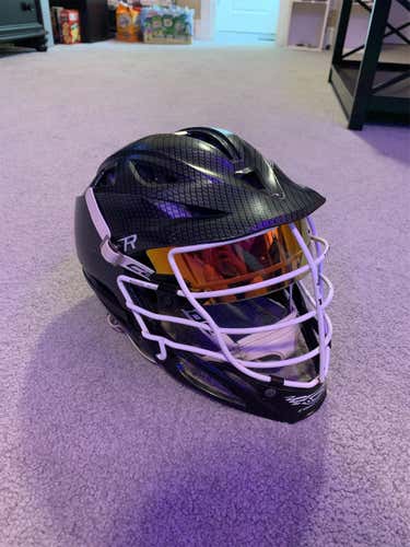 Black Adult Cascade R Helmet