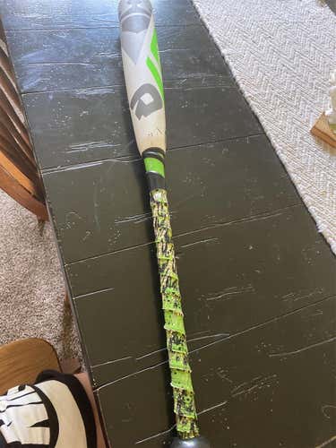 Kid Pitch (9YO-13YO) 2017 Composite CF Zen (-10) 19 oz 29" Bat