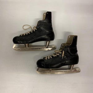 Senior CCM Size 10.5 Hockey Skates