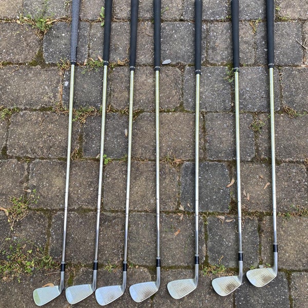 Men's Right Handed Stiff Flex Steel Shaft Iron Set