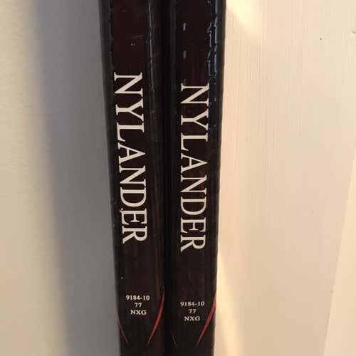 2 RH TotalOne NXG  Pro Stock Hockey Stick Nylander