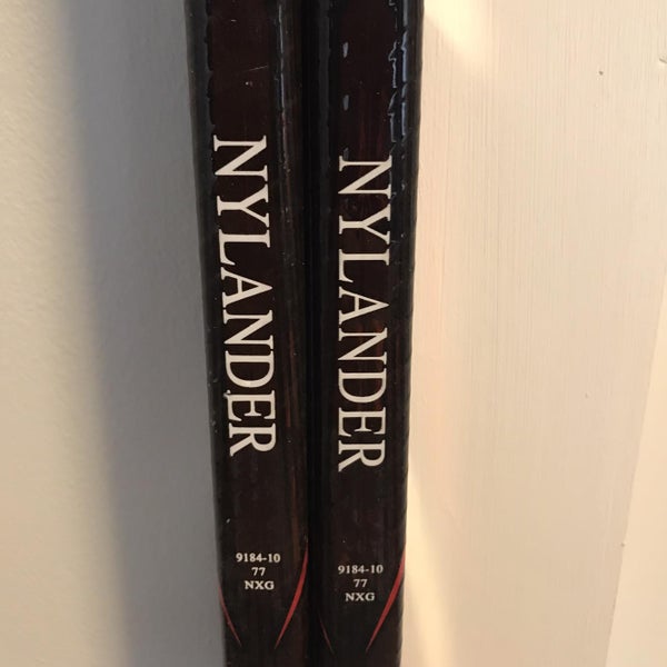 2 RH TotalOne NXG Pro Stock Hockey Stick Nylander