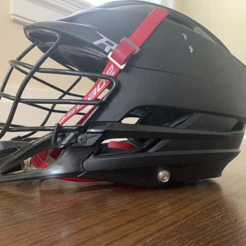 Black Adult Player's Cascade R Helmet