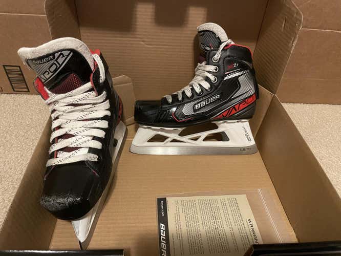 Junior Used Bauer Vapor x2.7 Goalie Skates Regular Width Size 2.5