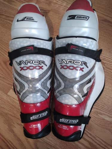Used Senior Bauer Vapor XXXX Shin Pads