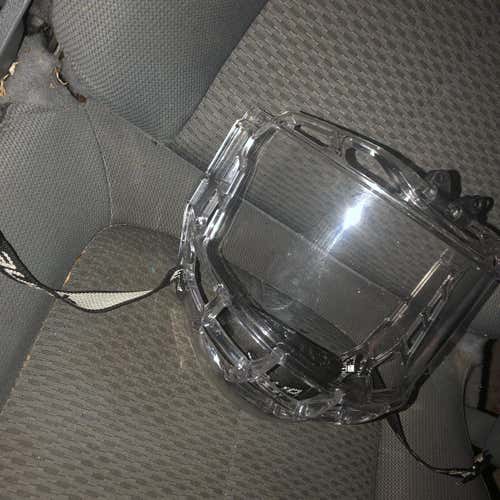 Senior Large Bauer Concept 3 Full Shield