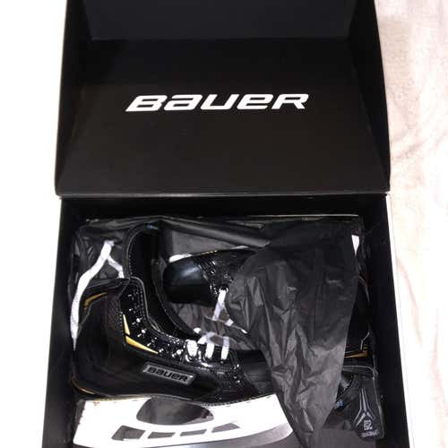 Senior Bauer Supreme 2S Pro Regular Width Pro Stock Size 9.5 Hockey Skates