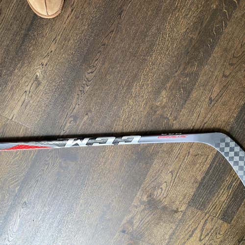 New Right Handed JetSpeed Mid Pattern Pro Stock Hockey Stick