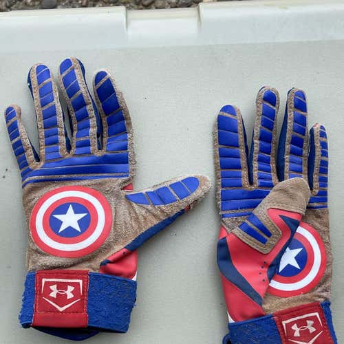 Used Small Under Armour Batting Gloves
