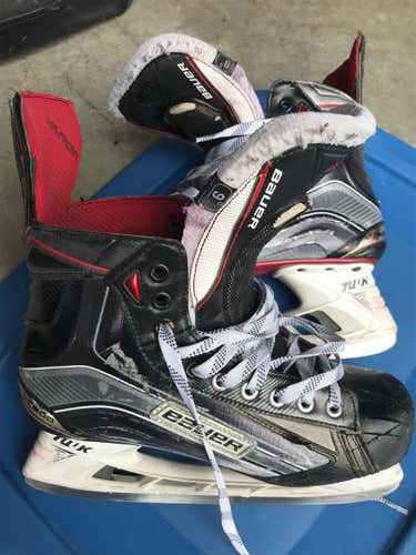 Senior Bauer Vapor X800 Regular Width Size 9 Hockey Skates