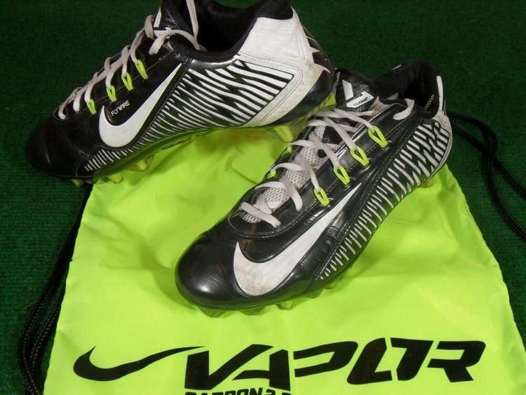 2014 football cleats