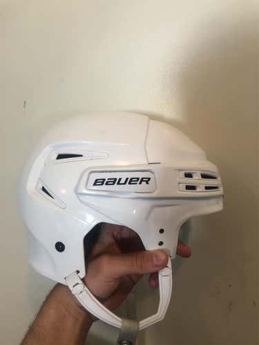 White Used Large Bauer Re-Akt 75 Helmet