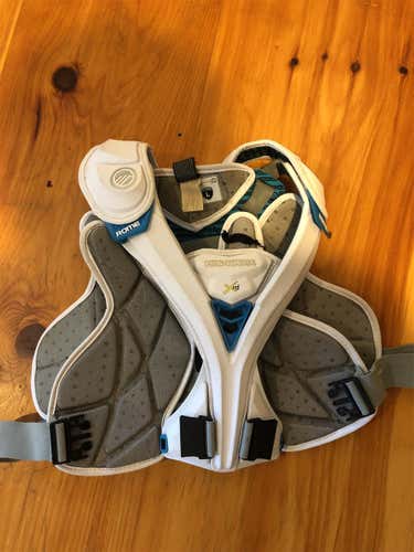 Used Large Maverik Rome Speed Shoulder Pads