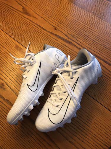 White Men's Size 9.0 (Women's 10) Nike