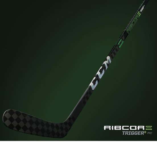 Senior/intermediate Right Handed Ribcor Trigger 5 Pro Mid Pattern Hockey Stick
