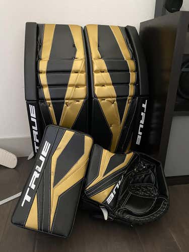Used 35+1 True L12.2 Goalie Full Set Black/Gold