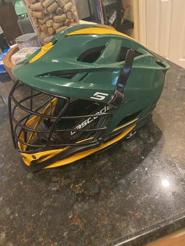 Green Adult Player's Cascade S Helmet