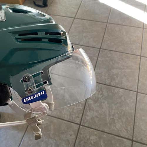 Used Medium Bauer Pro Straight Visor Clear