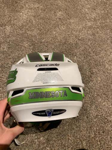 White  Player's Cascade R Helmet