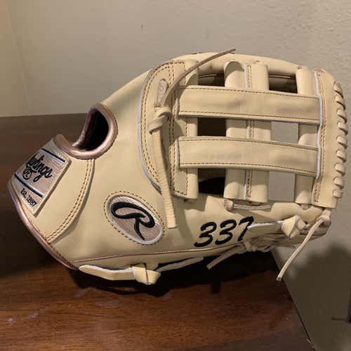 Gold High School/College Outfield Pro Preferred 12.75" Baseball Glove