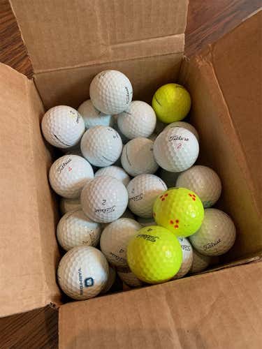 36 Titleist Pro V1/X Balls