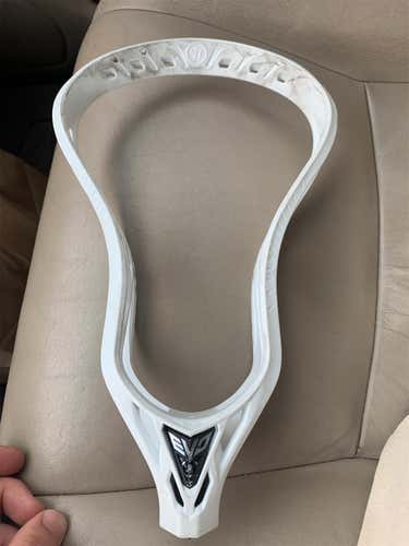 White Used Attack & Midfield Unstrung Evo 5 Head