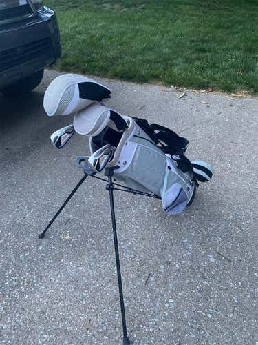 Junior Right Handed Powerbilt Regular Flex 5 Pieces Clubs (Full Set)