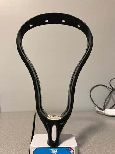 Black Used Attack & Midfield Unstrung Torch Head