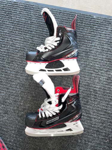 Almost Brand New! Sr. Bauer Vapor X2.7 Size 6.5D Hockey Skates