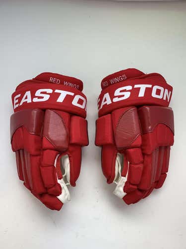 Used Easton Mako 13" Ice Hockey Gloves
