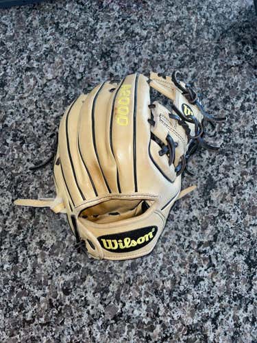 A2000 11.25" Baseball Glove! Looking for Possible Trades 11.5 Gloves!   Or just money!